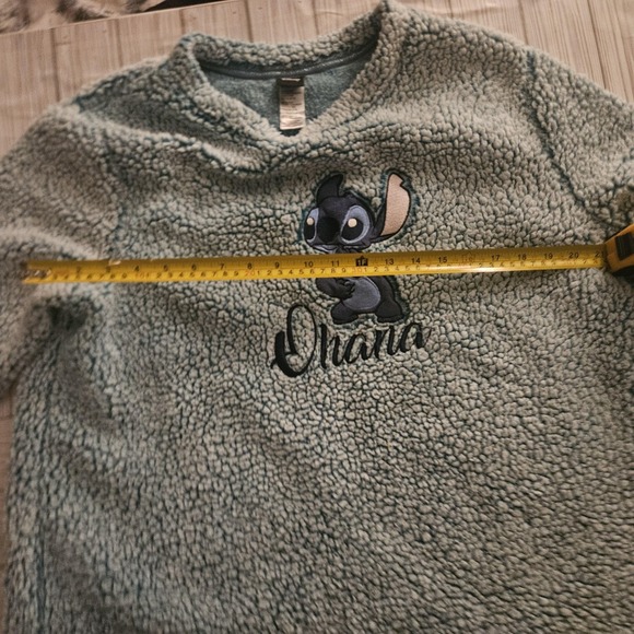 Disney Stitch Ohana Pullover Womens XL Turquoise Sherpa Fleece Soft LZ499475C‎ - Picture 4 of 8